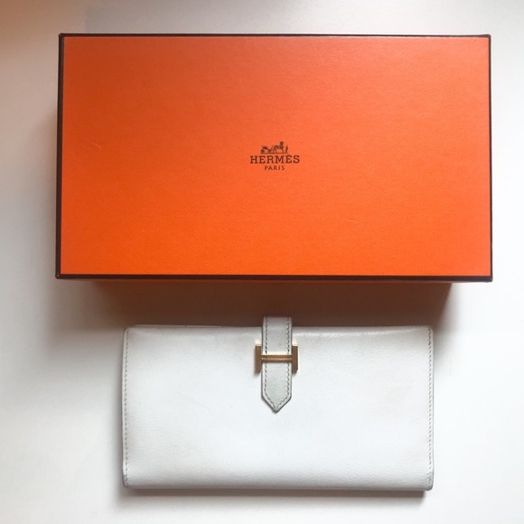 Hermes Handbags - Hermès Wallet !! FIRM !!